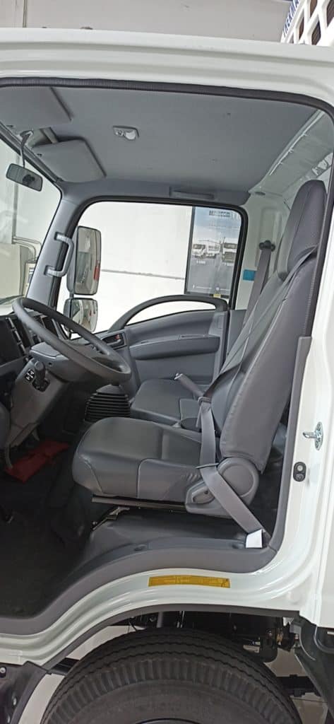 Cabin xe tải nhỏ Isuzu