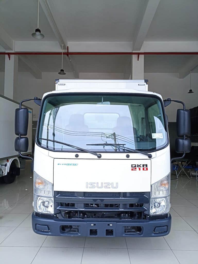 Xe tải Isuzu đầu vuông