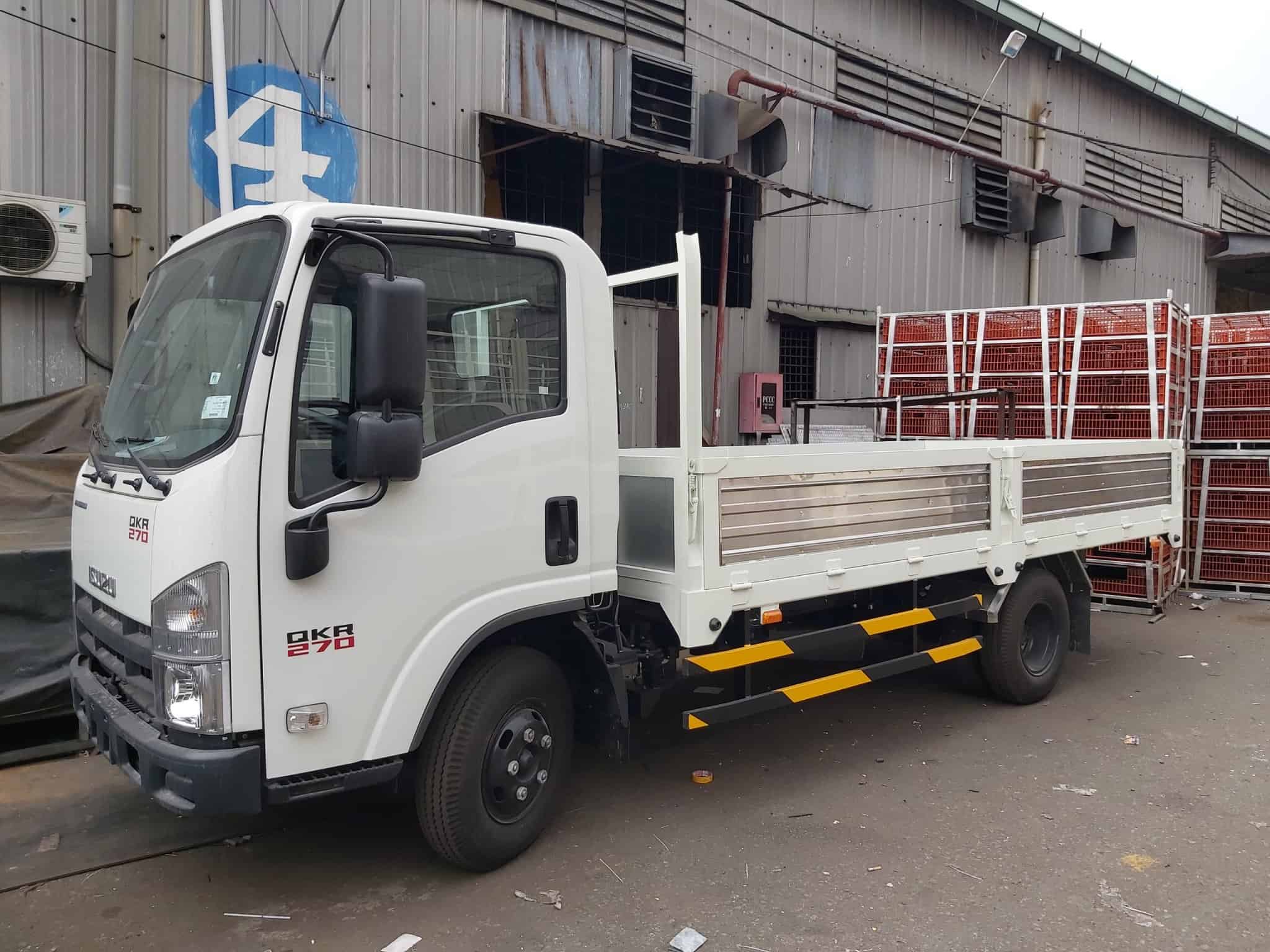 Isuzu QKR 270 thùng lửng