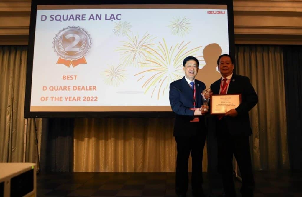 Isuzu Việt Nam Trao Chứng Nhận Đại Lý Xuất Sắc Nhất Năm 2022